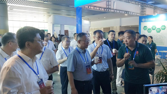芝人堂参加首届泰山医药及医疗器械成果展(图2)